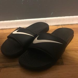 nike slides